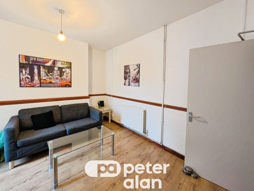 Property photo 3 of 6