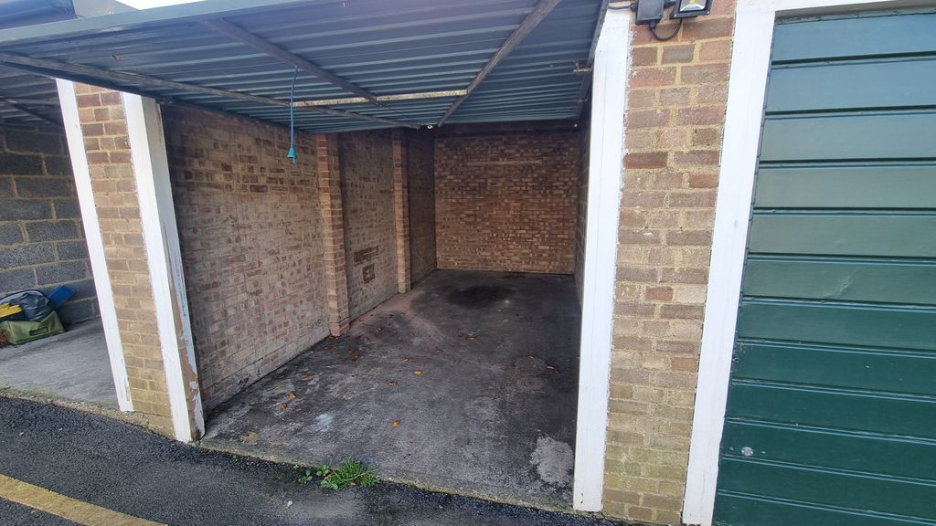 Property photo 2 of 4 2