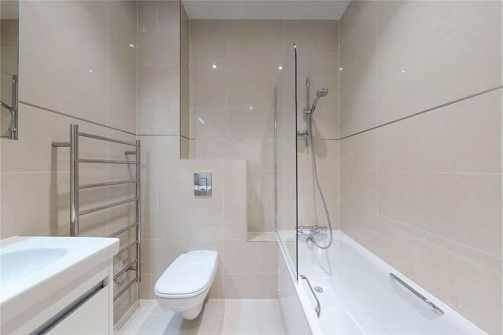 Property photo 3 of 7 Picture No. 13