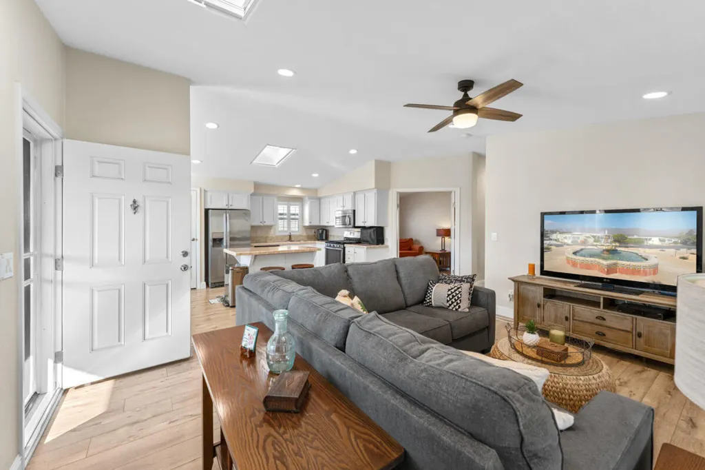 Property photo 2 of 10 <Alttext/>