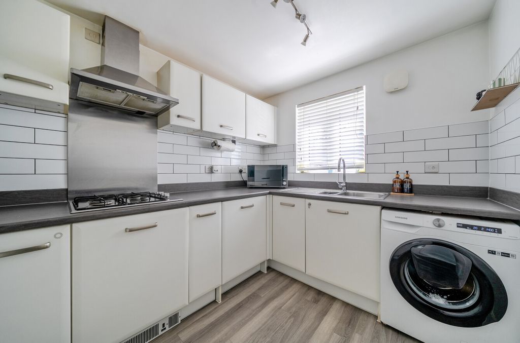 Property photo 3 of 12 1467826-8-6A27F1d...