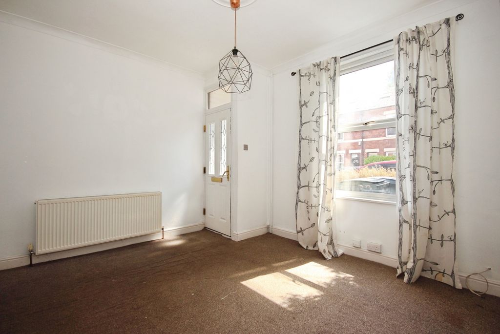 Property photo 2 of 22 Pbox-Img.Jpg