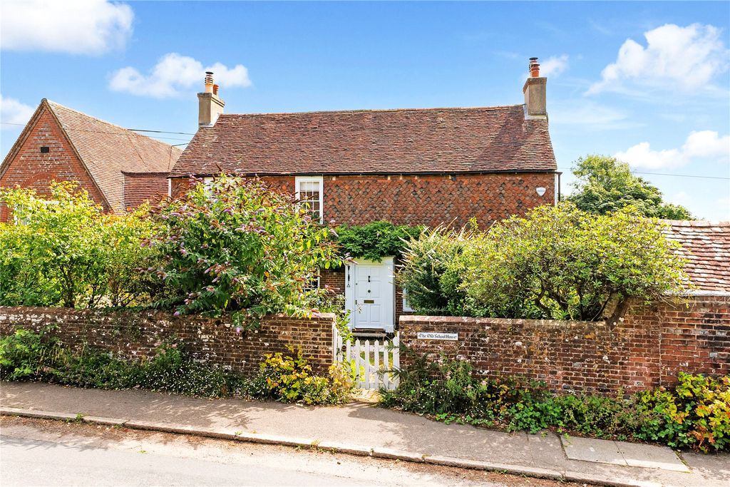 Property photo 1 of 17 Picture No. 02