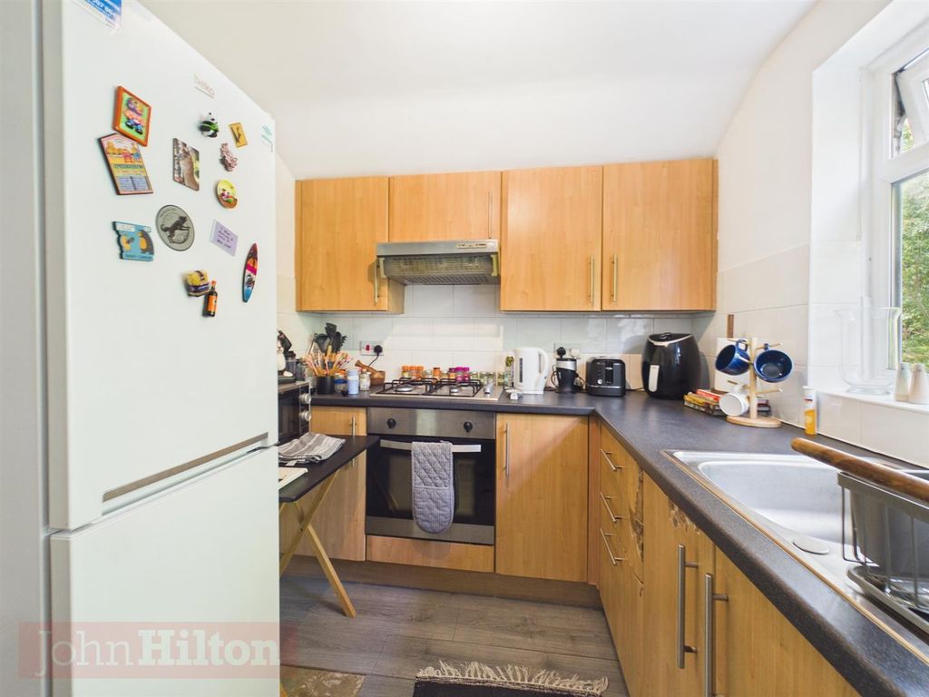 Property photo 3 of 6 Cam02534G0-Pr0721-Still007.Jpg