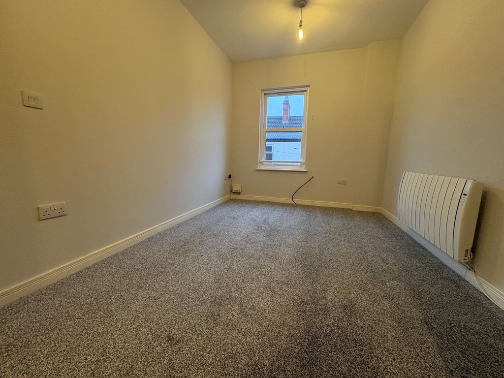 Property photo 2 of 5 Picture No. 08