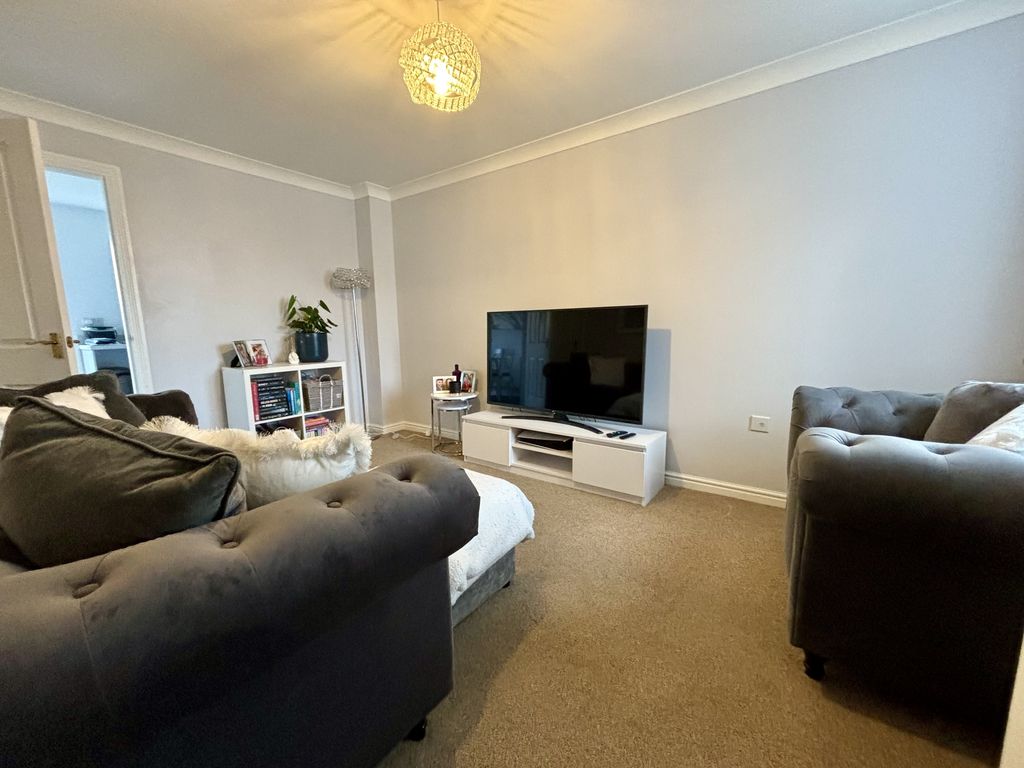 Property photo 2 of 13 Img_0472