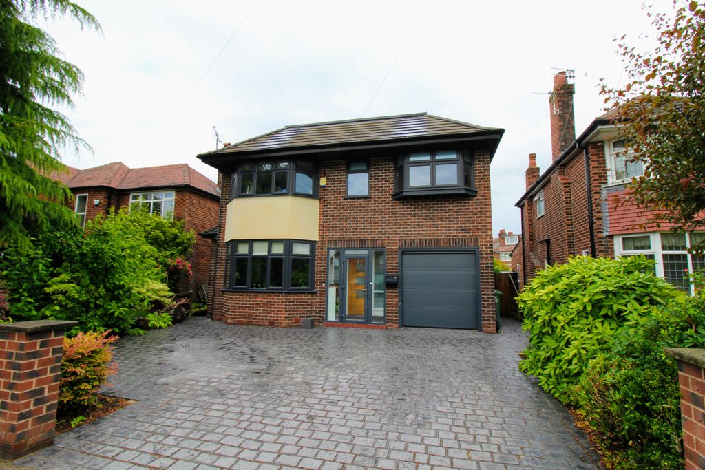 Property photo 2 of 27