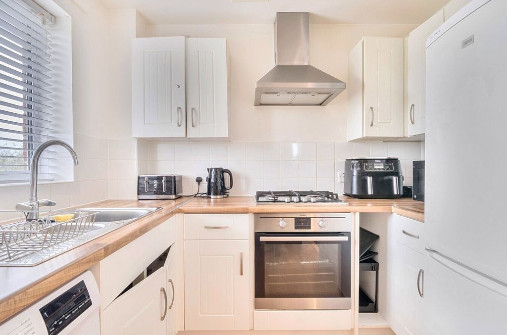 Property photo 3 of 17 1362560-7-68E8Cf4...