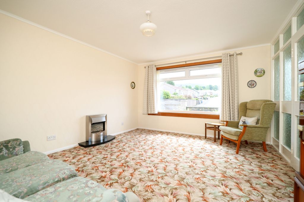 Property photo 2 of 30