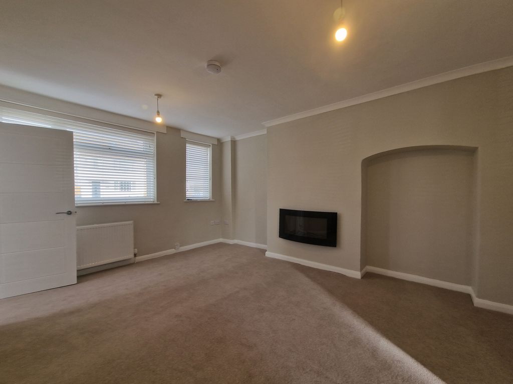 Property photo 2 of 11 Photo 1