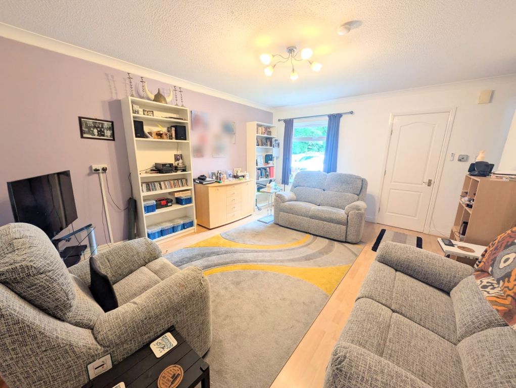 Property photo 3 of 17
