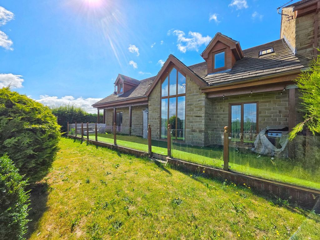 Property photo 1 of 26