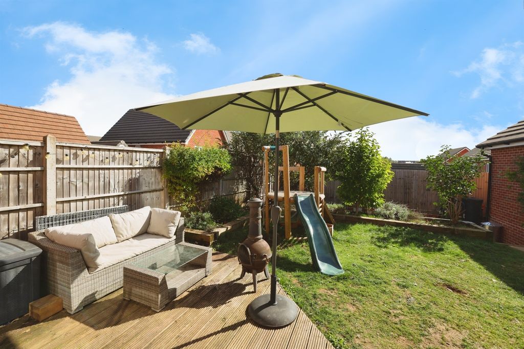 Property photo 2 of 15