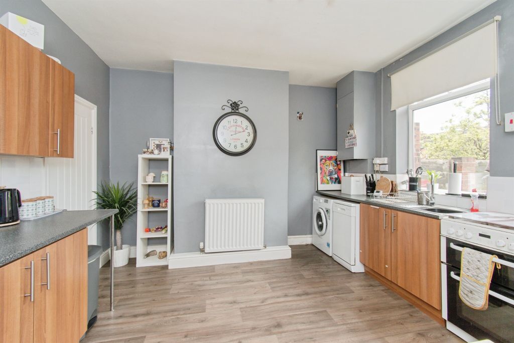 Property photo 3 of 23