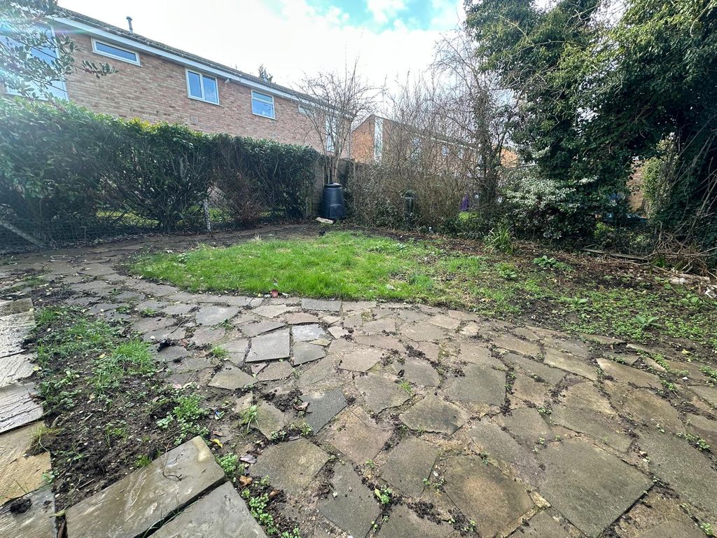 Property photo 2 of 16