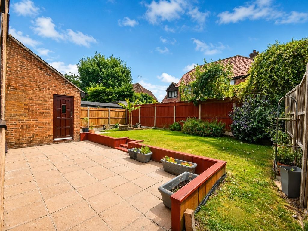 Property photo 2 of 17