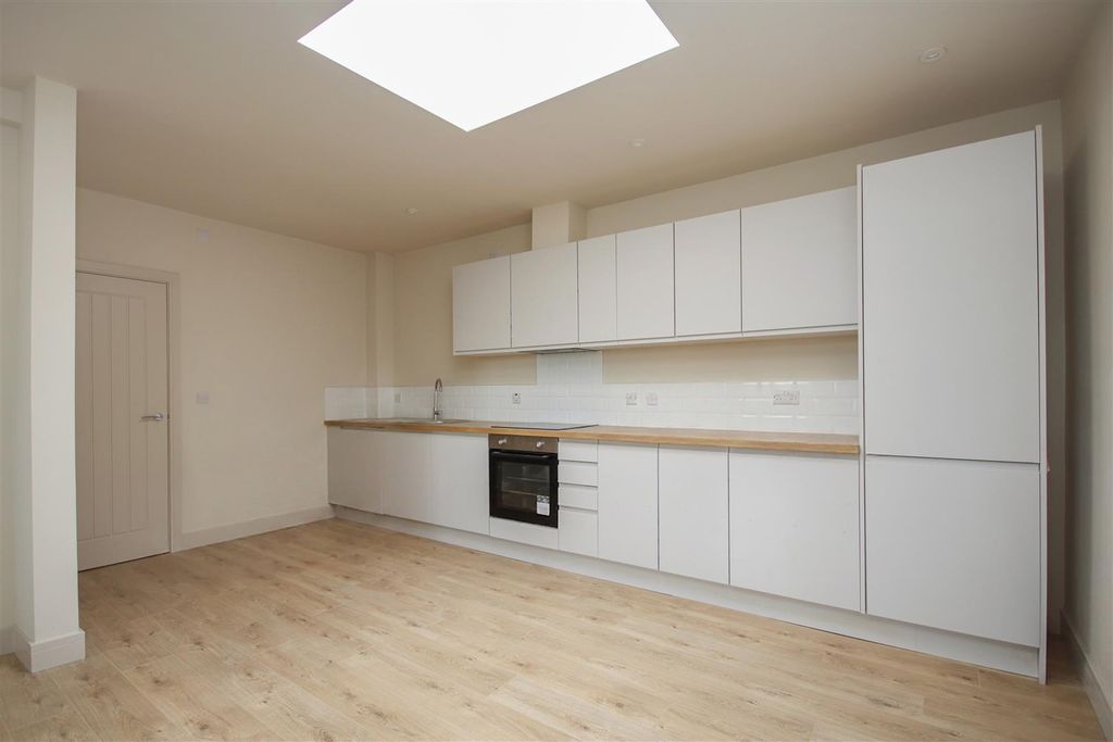 Property photo 2 of 7 Img_8429.Jpg