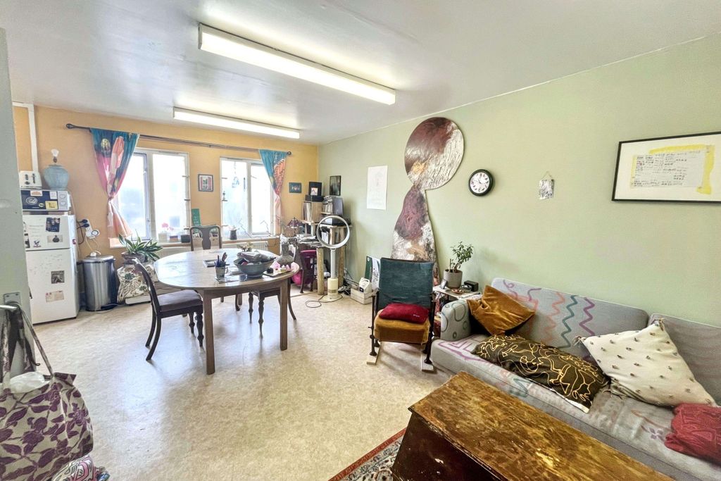 Property photo 3 of 15 36 Lyham Road, Brixton, London Sw2 5Qa