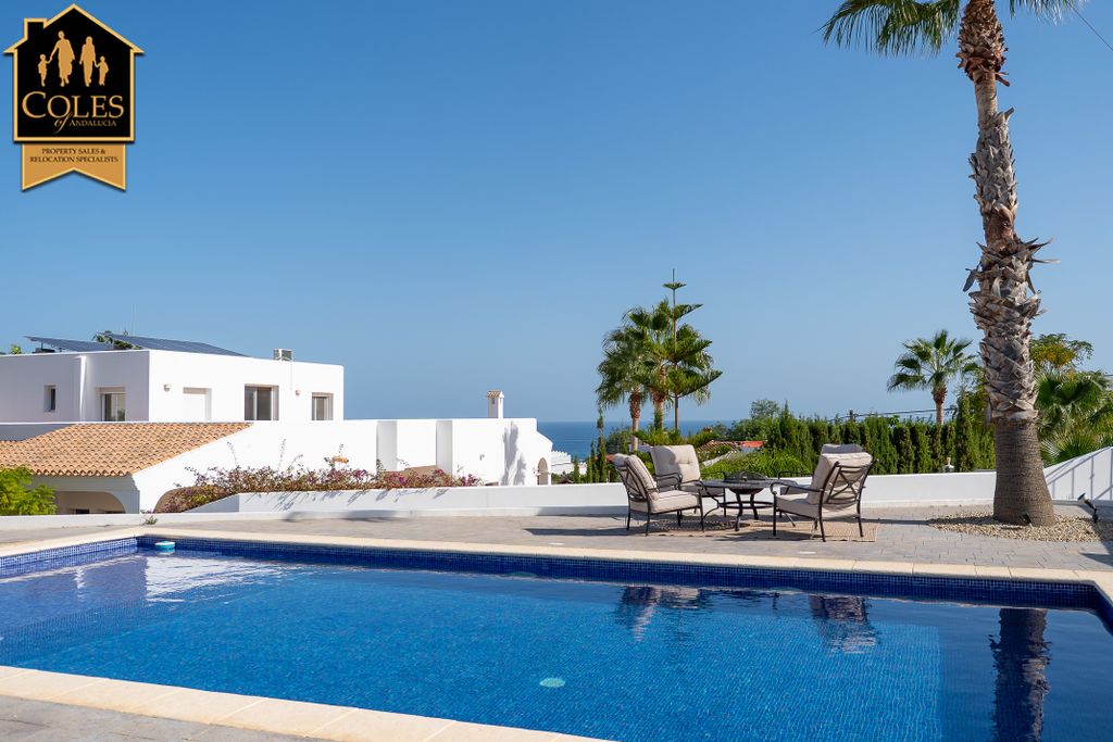 Property photo 3 of 38