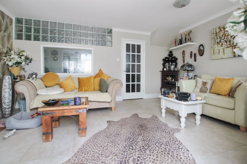 Property photo 3 of 18 Photo 6