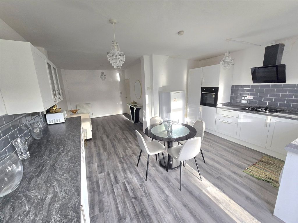 Property photo 1 of 15 Picture No. 25