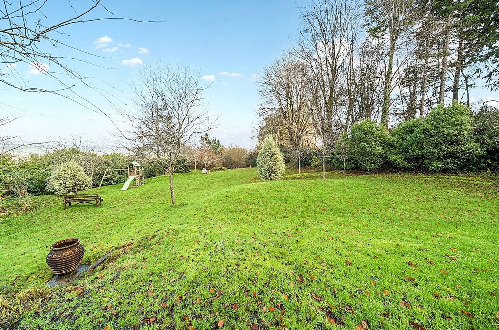 Property photo 3 of 28 Rear Garden