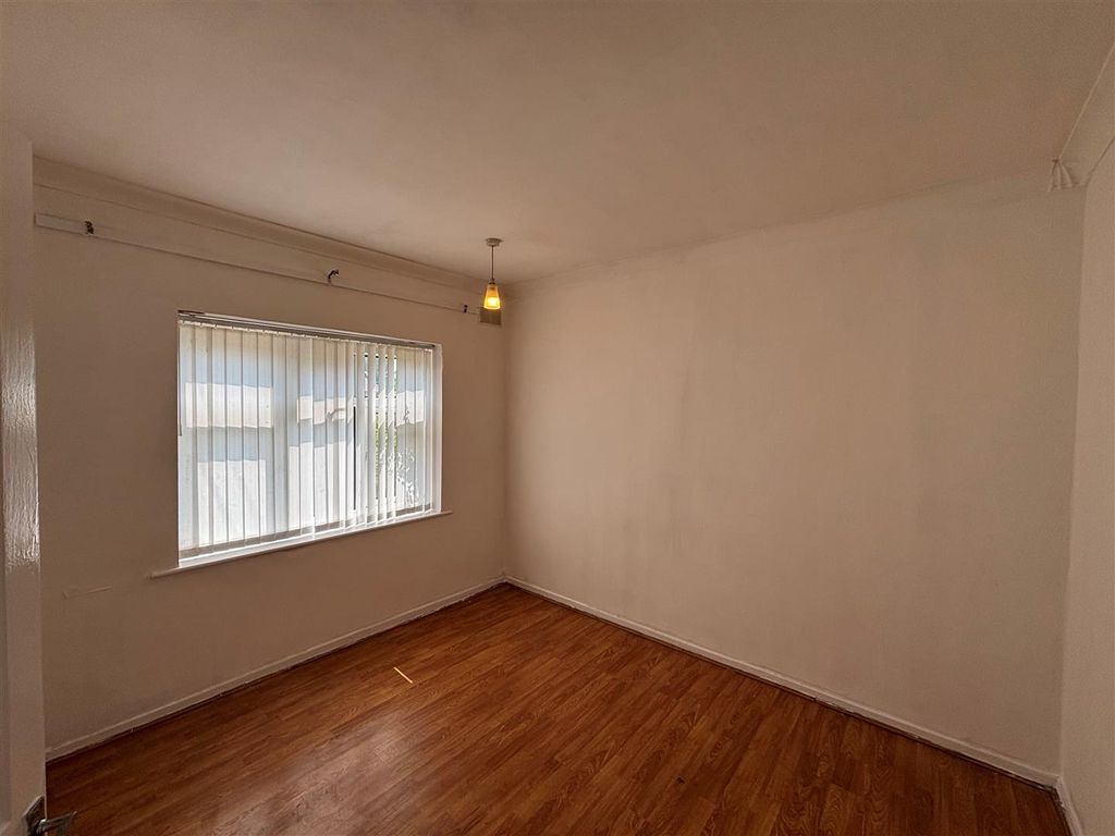 Property photo 3 of 6 3.Jpg
