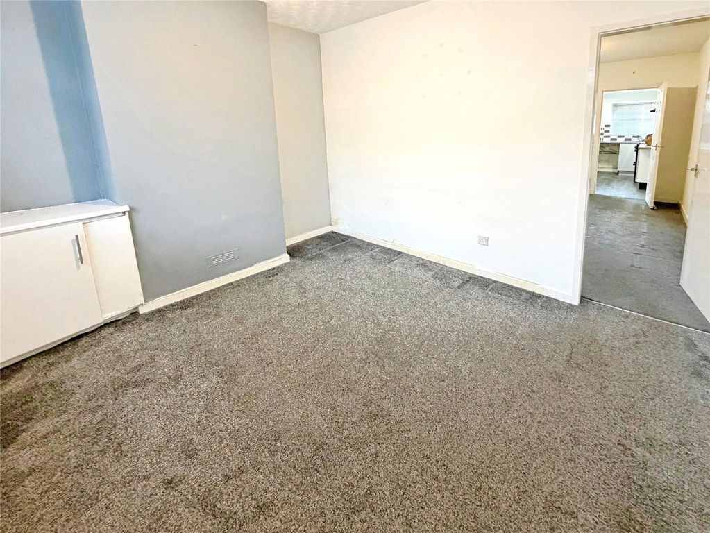 Property photo 3 of 11 Picture No. 08