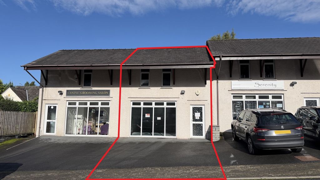Property photo 1 of 6