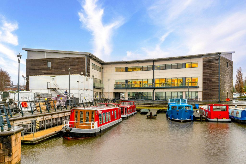 Property photo 1 of 9 Image 1