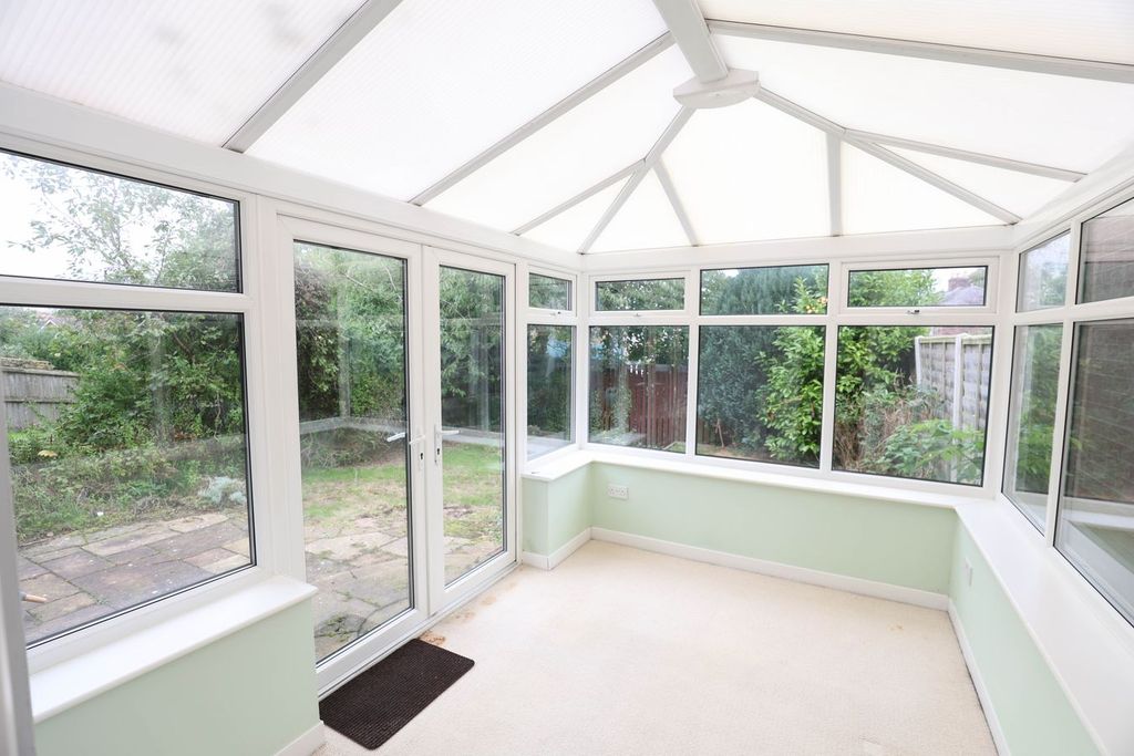 Property photo 3 of 12 Conservatory