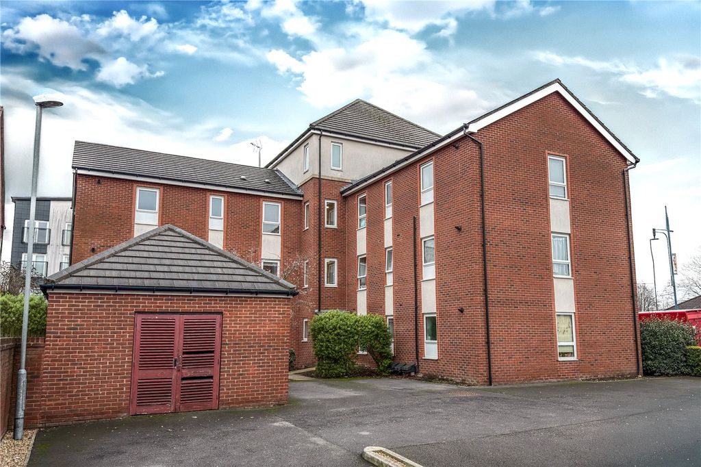 Property photo 1 of 10 External