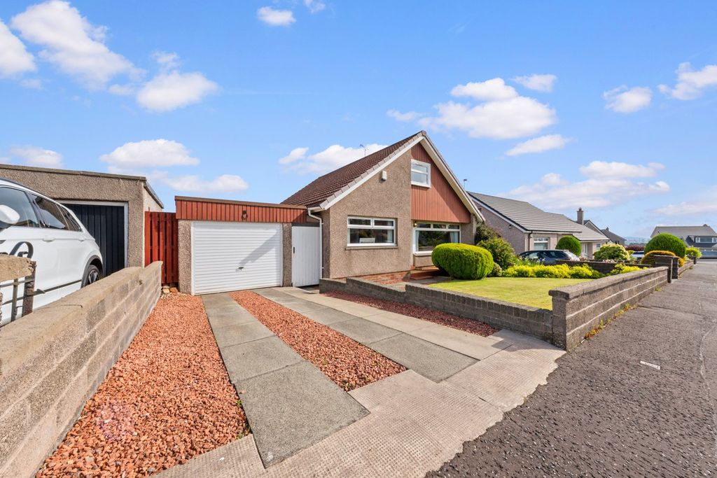 Property photo 1 of 36