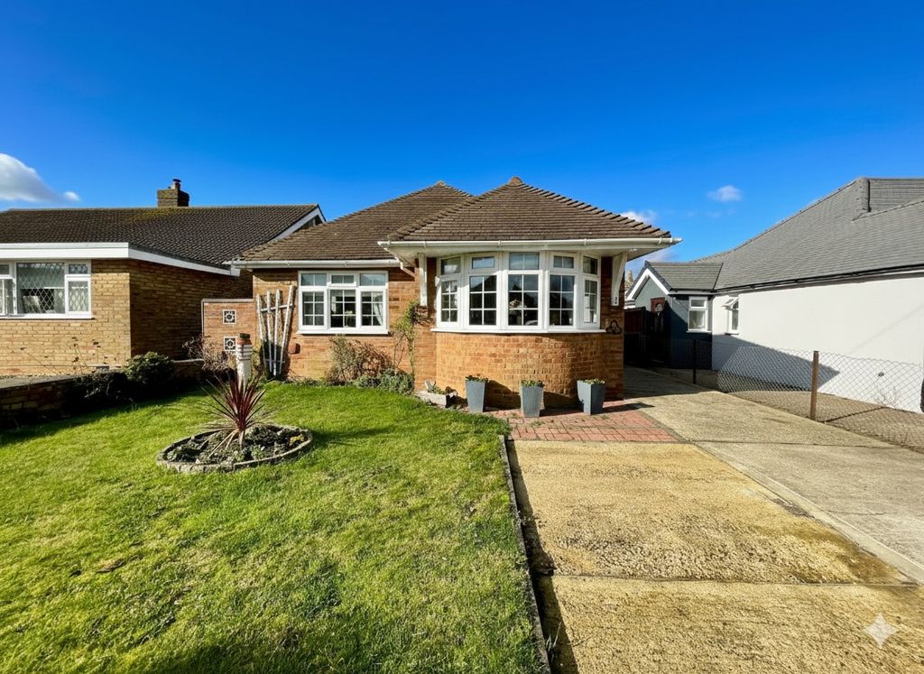 Property photo 1 of 9 4893210