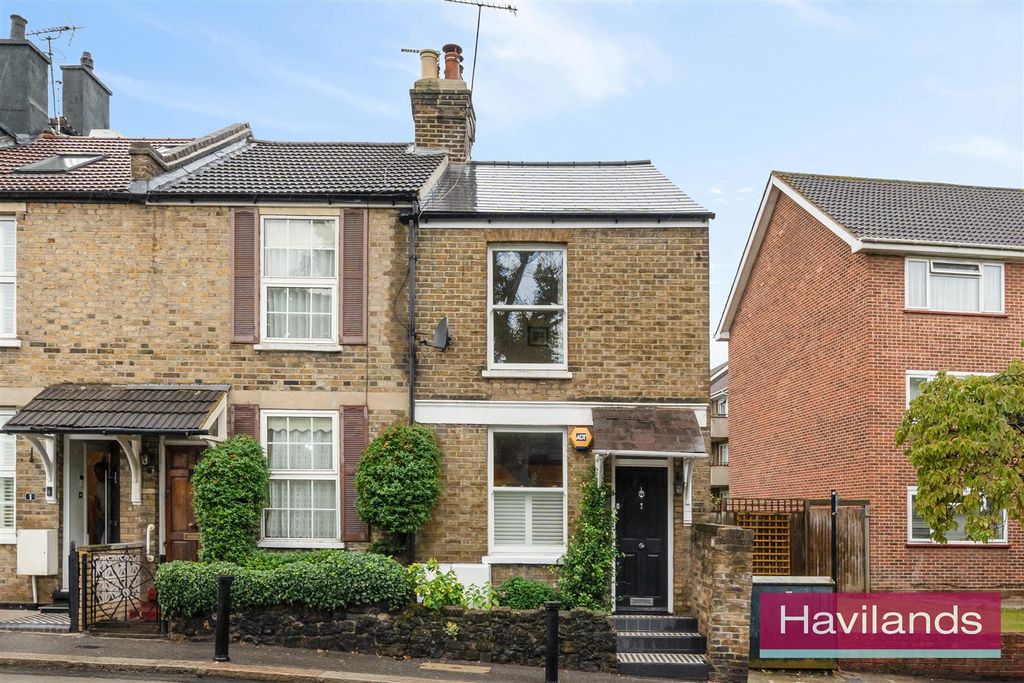 Property photo 1 of 12 Eversley Park Road-12.Jpg