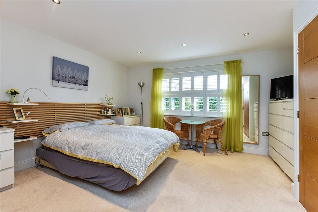Additional image 6 of 4 bed semi-detached house for saleForest Road, Liss, Hampshire GU33