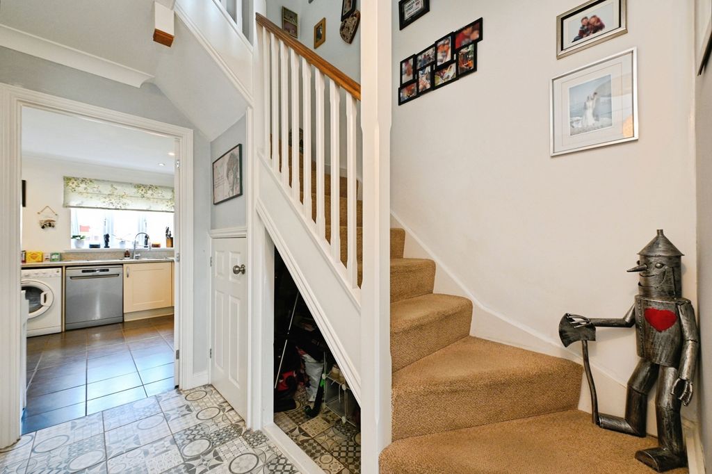 Property photo 3 of 24 Pbox-Img.Jpg