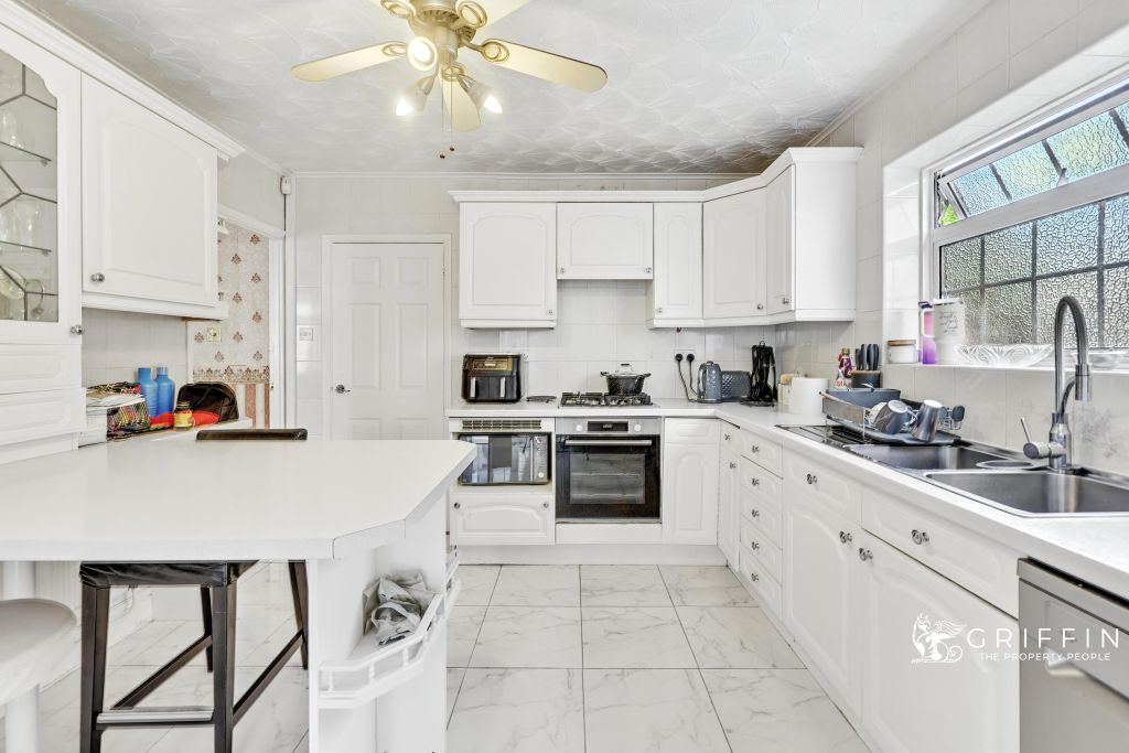 Property photo 2 of 19 171A8754171A8758