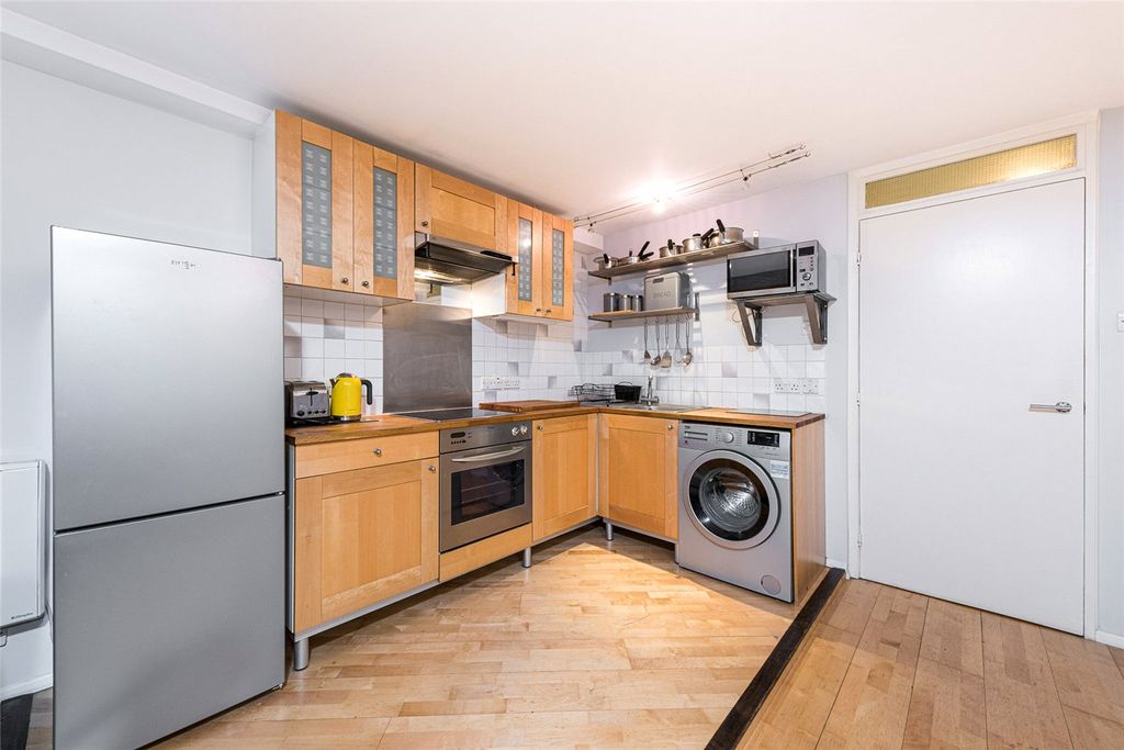 Property photo 2 of 6 Picture No. 07