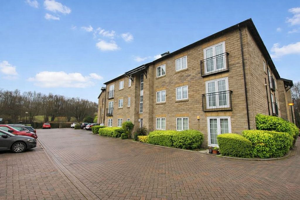 Property photo 1 of 15