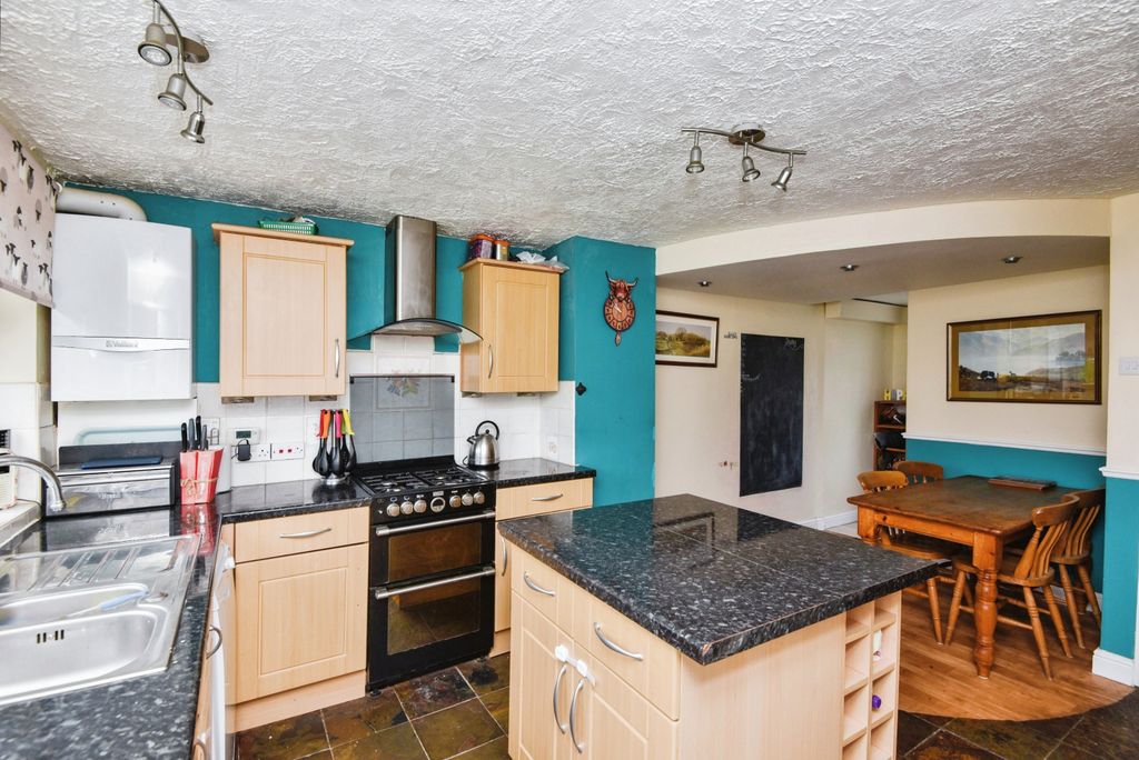 Property photo 3 of 20 Img_1224