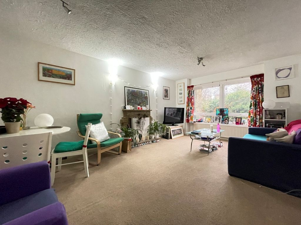 Property photo 2 of 9 Picture No. 08