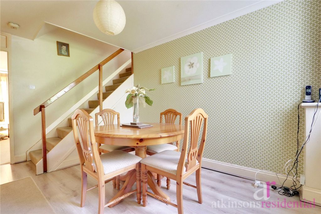 Property photo 2 of 15 Picture No. 18