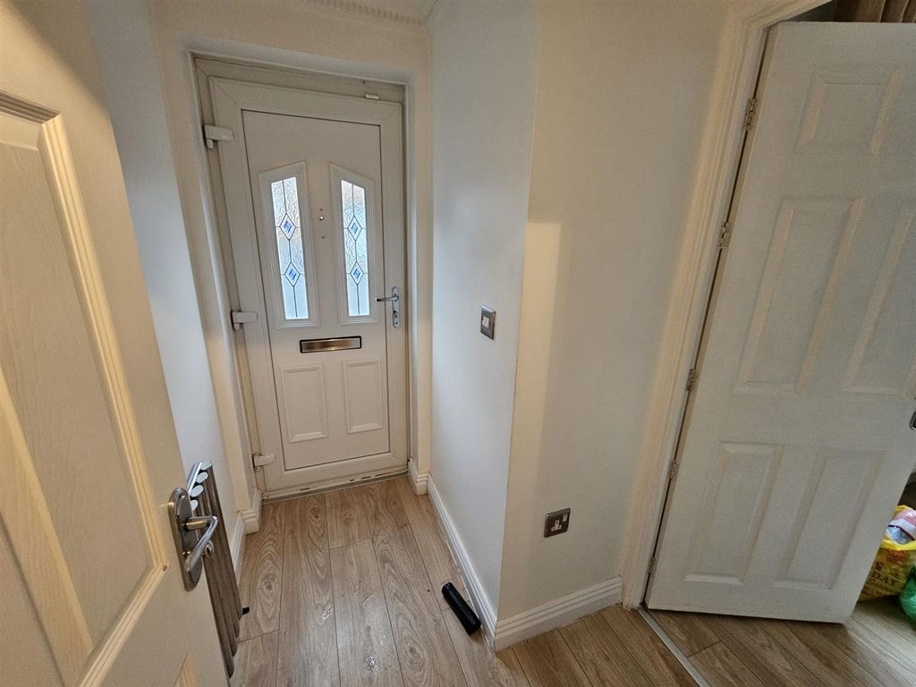 Property photo 2 of 28 Img-20251212-Wa0003.Jpg