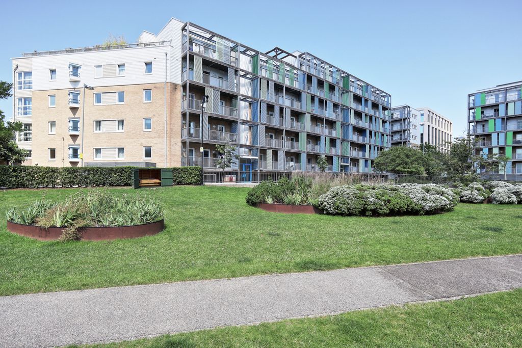 Property photo 1 of 9 12