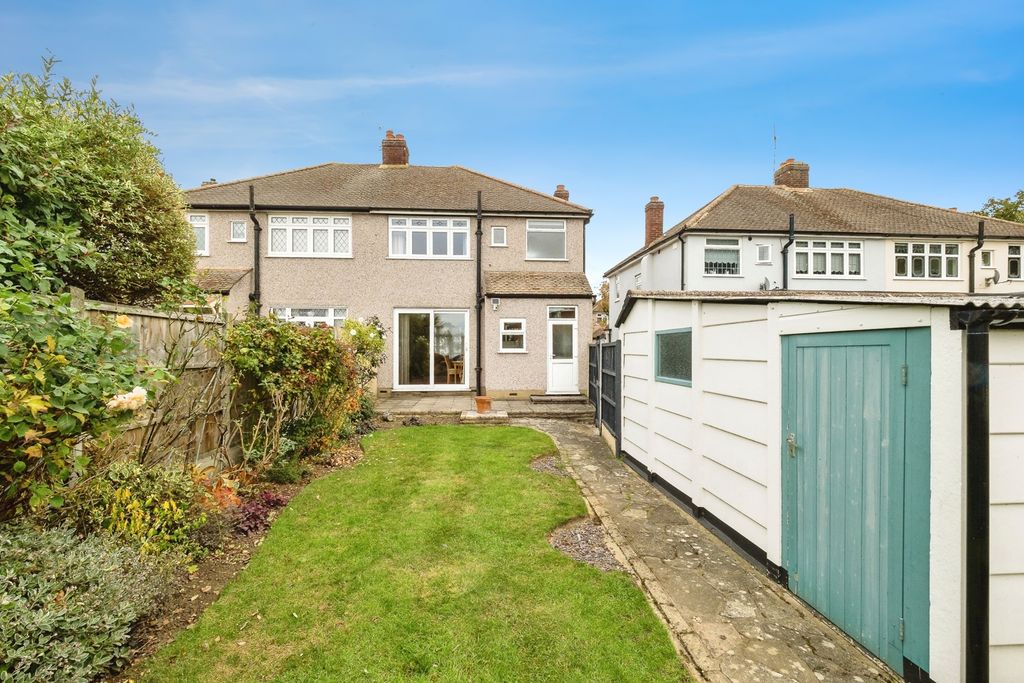 Property photo 3 of 16 Photo