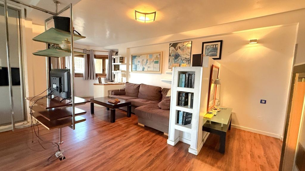 Property photo 2 of 41