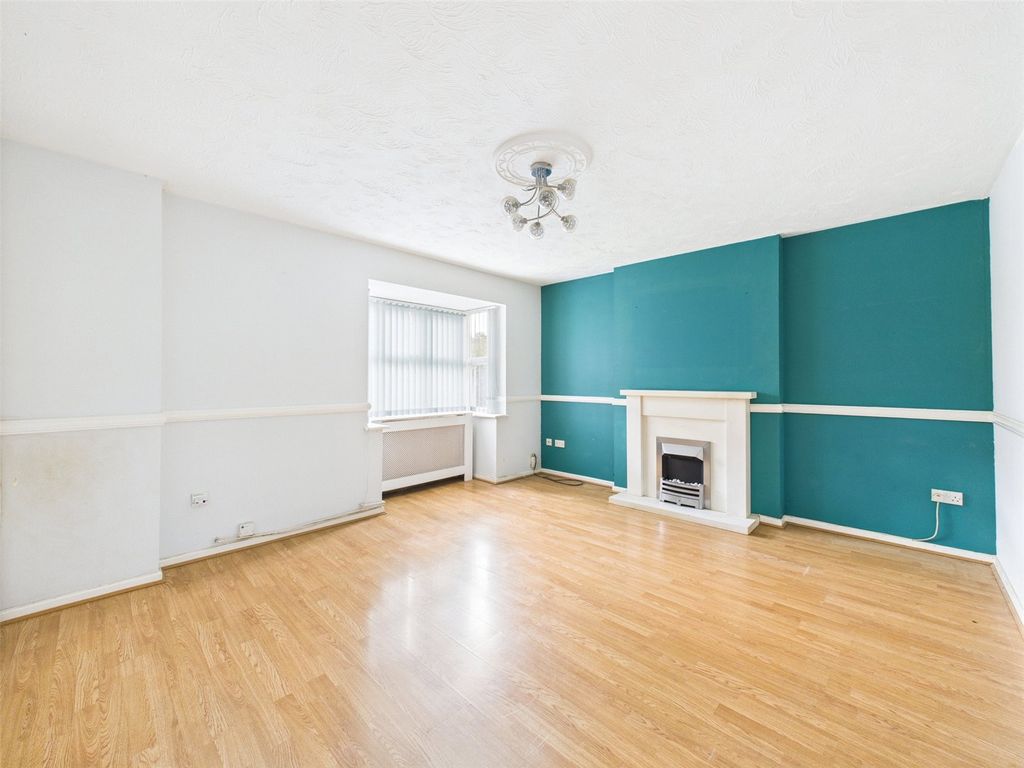 Property photo 2 of 14 Picture No. 19