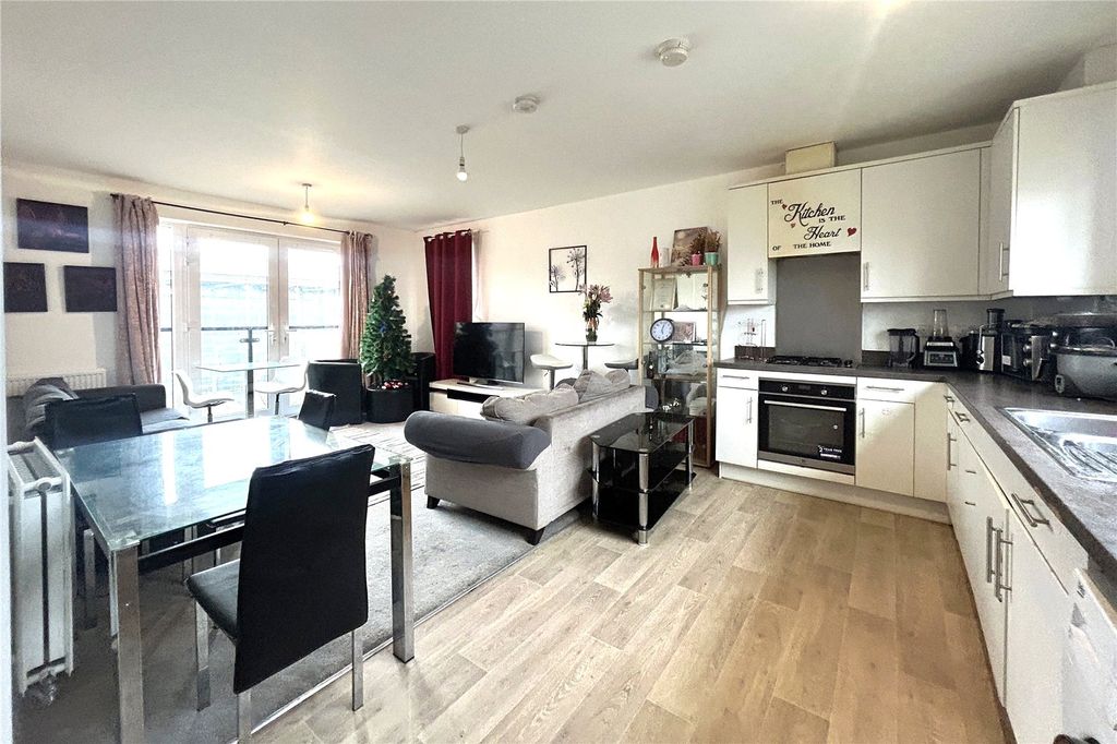 Property photo 2 of 7 Picture No. 13