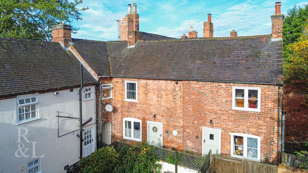 Property photo 1 of 16 17A Upper Church Street (2).Jpg